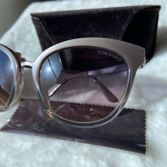 Tom Ford Sunglasses - Picture 4 of 12